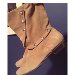 Women’s tan suede booties size 7.5 worn once.